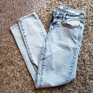 Light Blue Wash Jeans